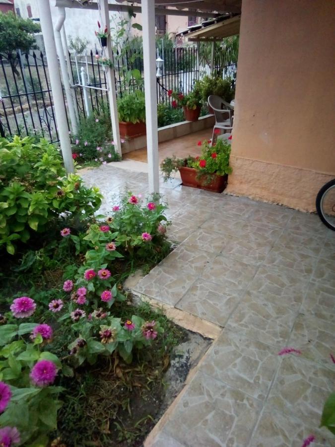 Villa Angela, Traditional Villa In The Village Agios Ioannis Peristerion 외부 사진
